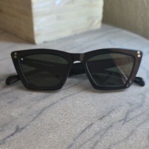 Italic Black Square Cat Eye Sunglasses